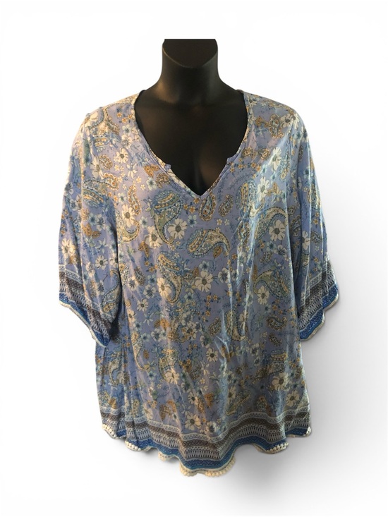 BloomChic Tops - BloomChic Light Blue Paisley V-Neck Tunic